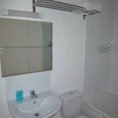 Mayeston Rise Apartment *